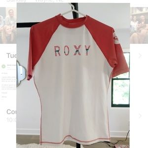 Roxy vibrant rash guard
